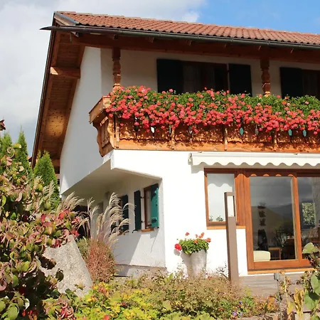 Holiday home Schoenes In Am Mit Grosser Terrasse Und Bergblick