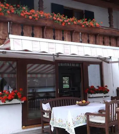 Holiday home Schoenes In Am Mit Grosser Terrasse Und Bergblick *