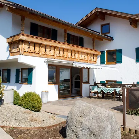Schoenes In Am Mit Grosser Terrasse Und Bergblick Holiday home *